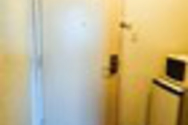 Room 92 of 144