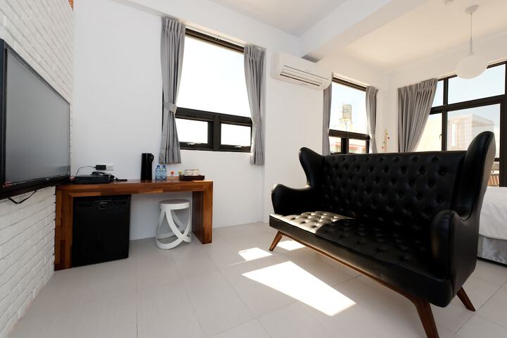 Room 33 of 56