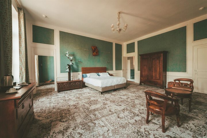 Room 3 of 24