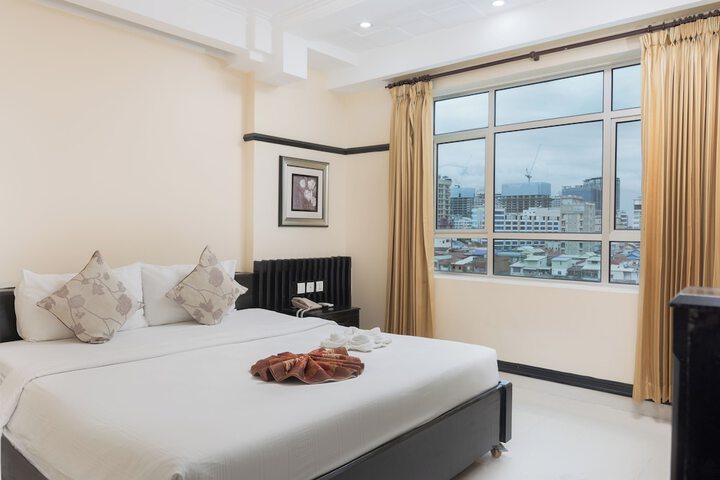 Room 26 of 45