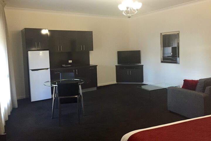 Room 26 of 46