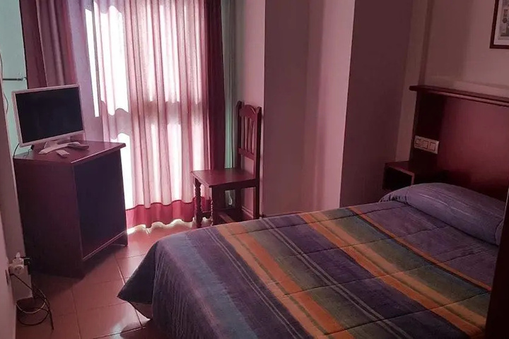 Room 3 of 14