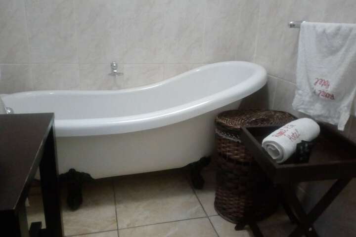 Room 82 of 158
