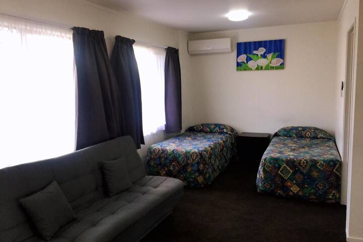 Room 17 of 39