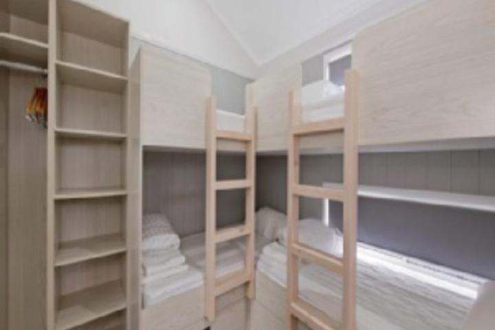 Room 153 of 792