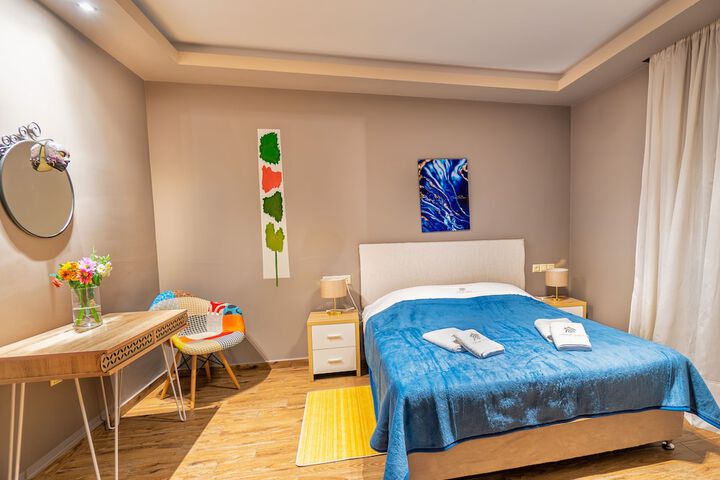 Room 15 of 50