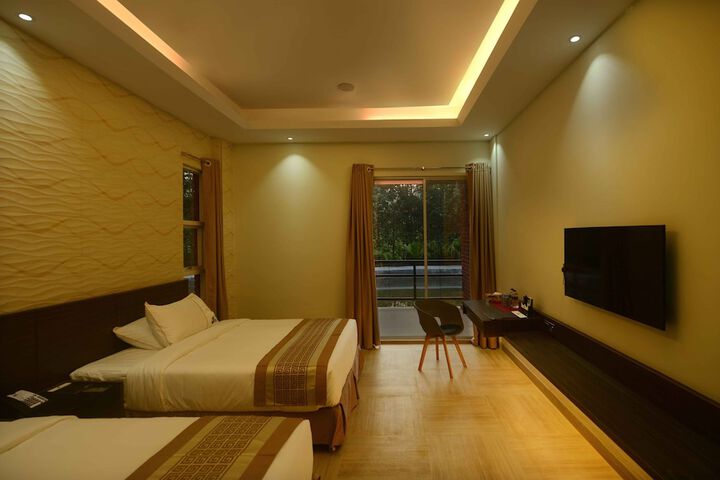 Room 14 of 19