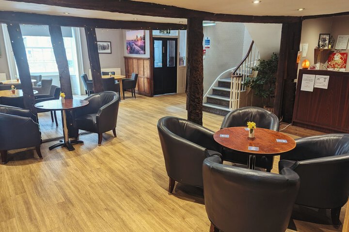 Guest Lobby