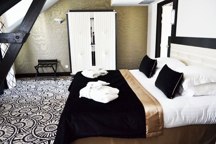 Room 16 of 54