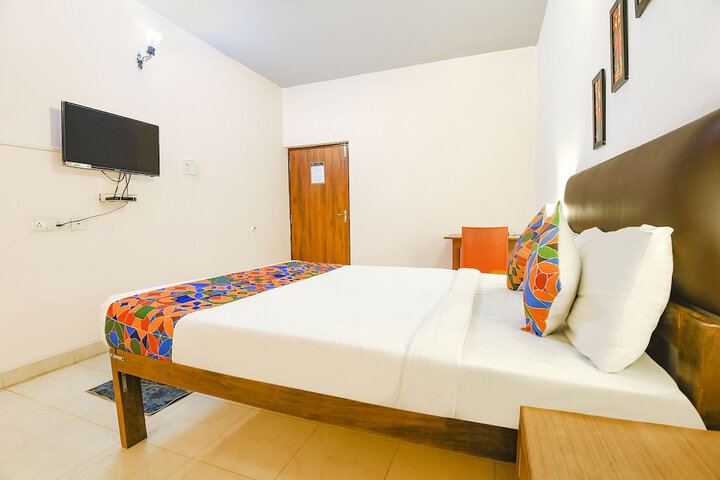 Room 16 of 32