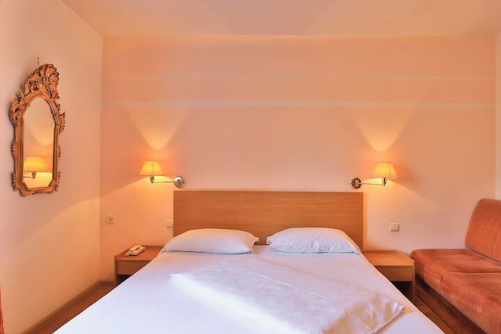 Room 55 of 120