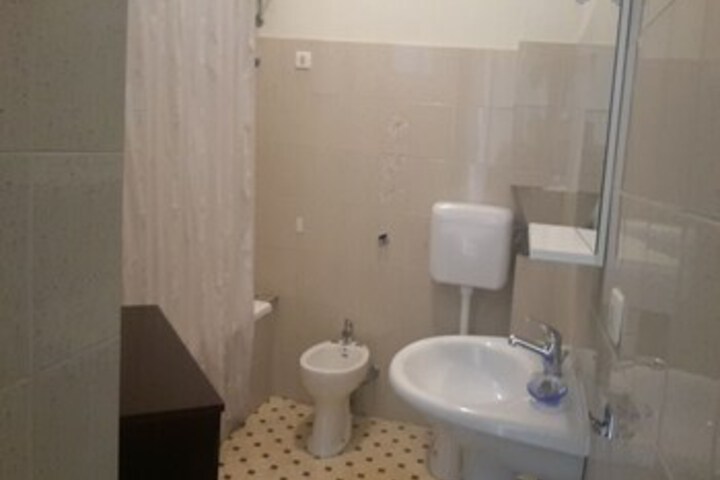 Room 15 of 92
