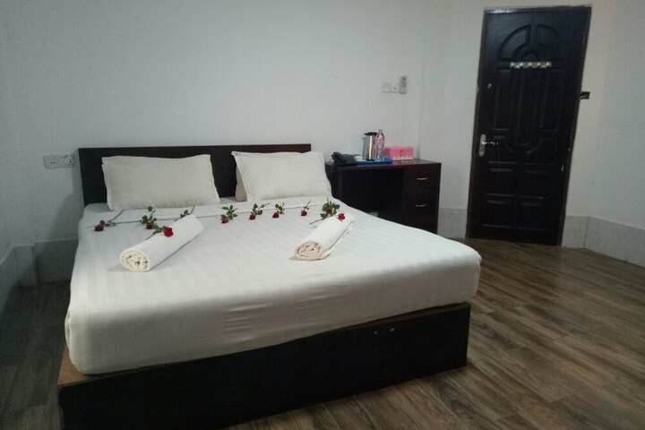 Room 19 of 33