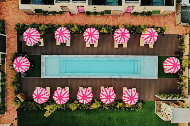 Pool 12 of 26