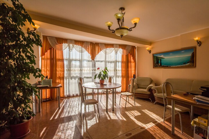 Hotel Interior 3 of 129