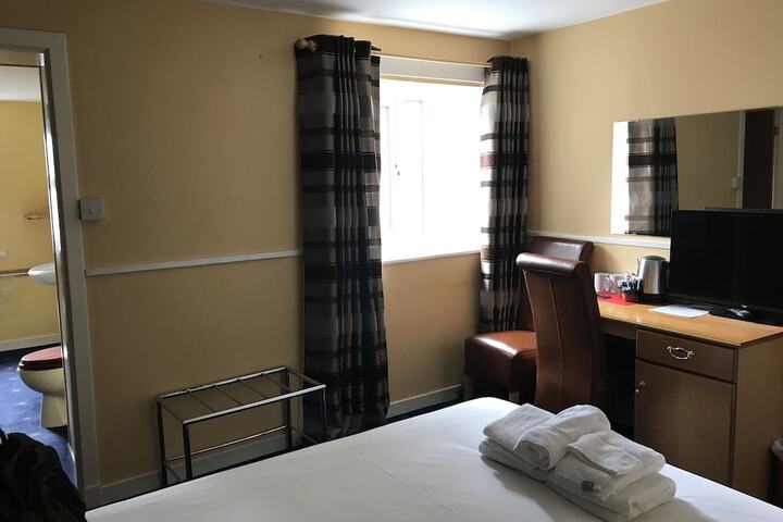 Room 14 of 49