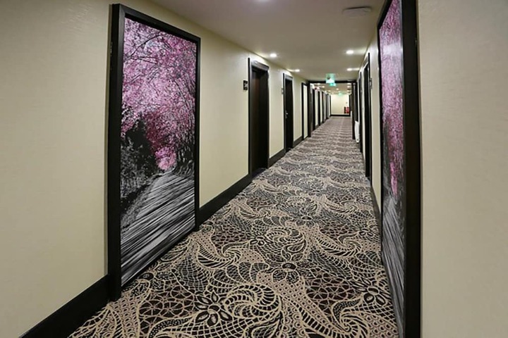 Ballroom/Hall 107 of 161