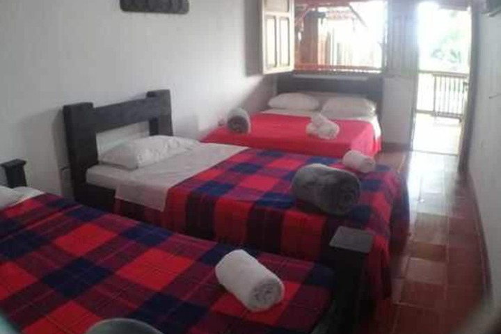 Room 2 of 25