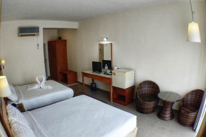 Room 22 of 66