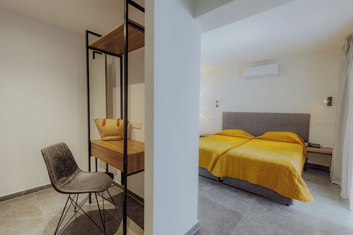 Room 30 of 91