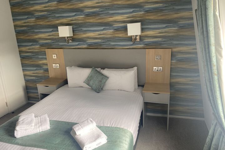 Room 6 of 79