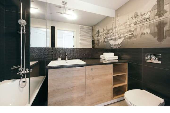 Room 166 of 183