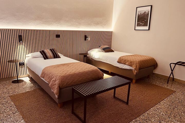 Room 9 of 22