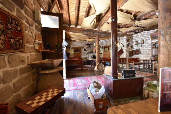 Room 8 of 25