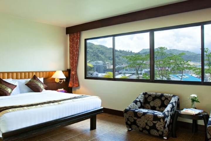 Room 25 of 52