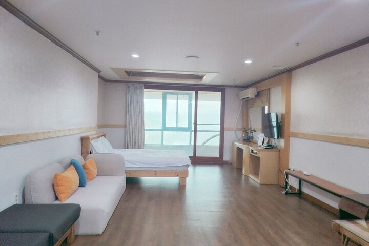Room 14 of 45