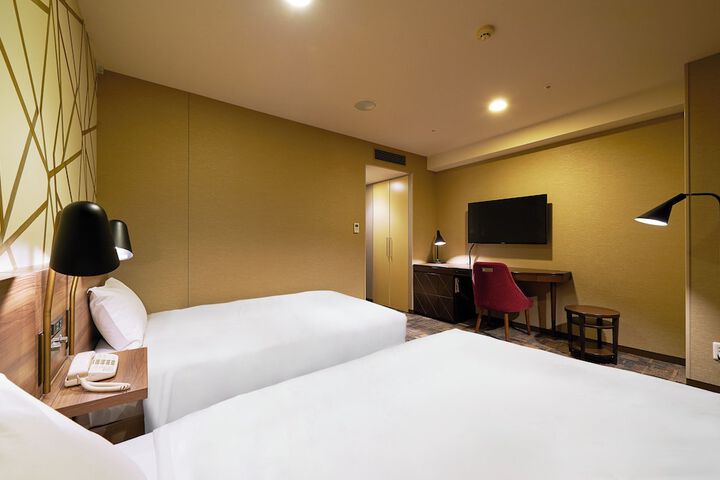 Room 18 of 41