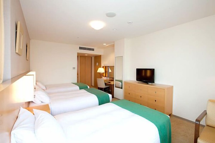 Room 9 of 39