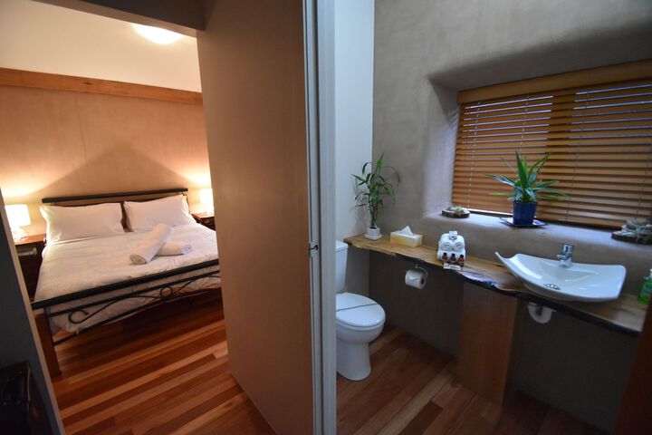 Room 3 of 16
