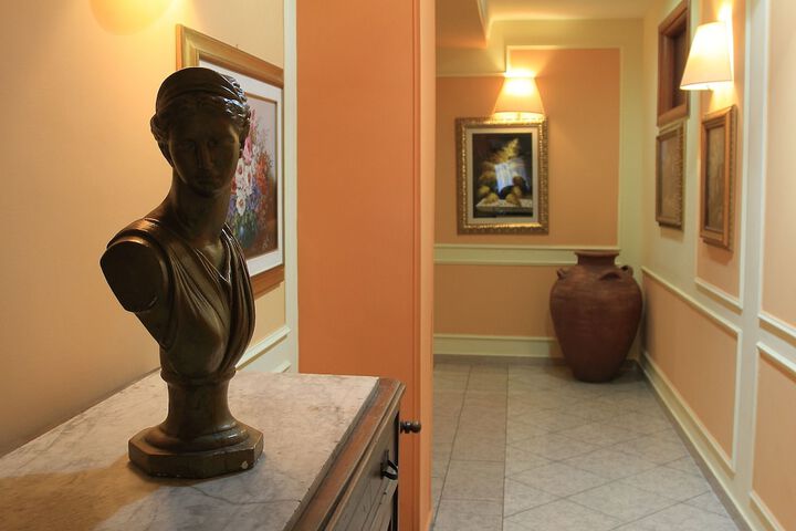 Ballroom/Hall 69 of 133