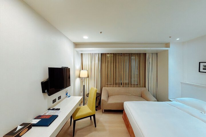 Room 29 of 69