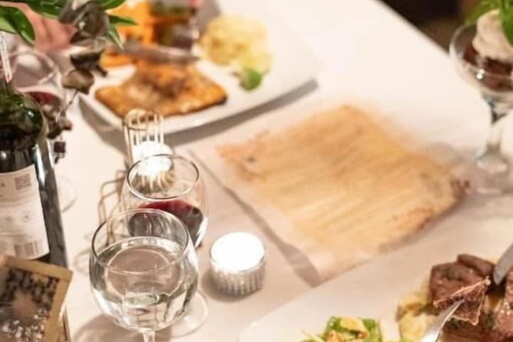 Dining 98 of 156