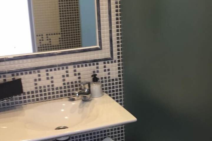 Room 14 of 19