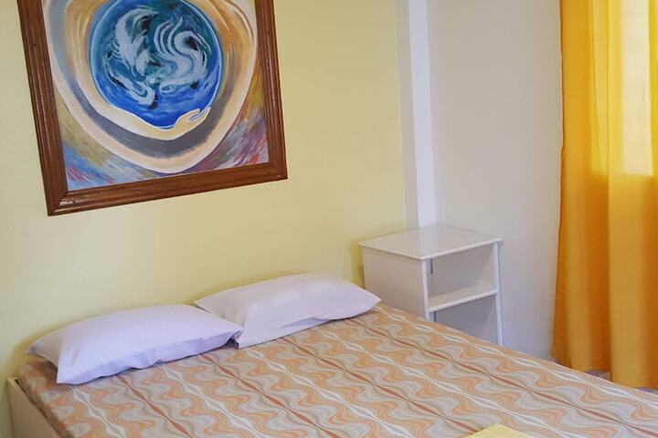 Room 4 of 51