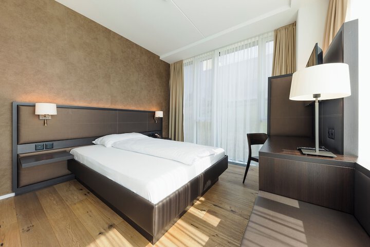 Room 20 of 64