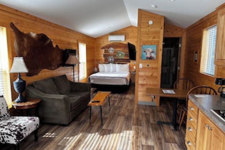 Room 64 of 390