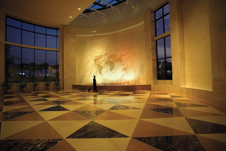 Meeting facility