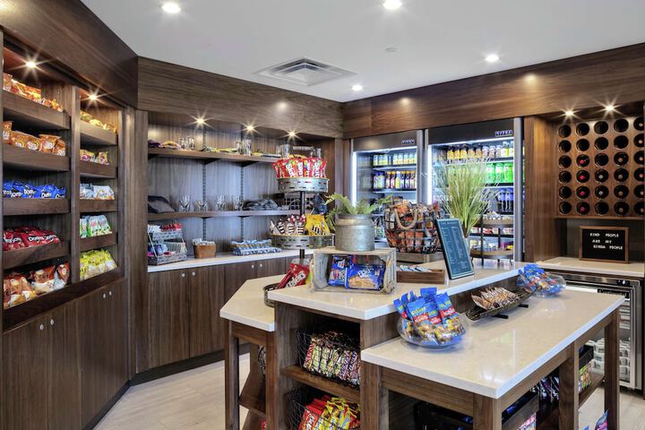 Snack bar