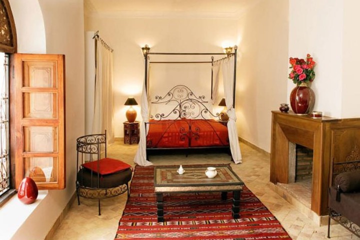 Room 7 of 38
