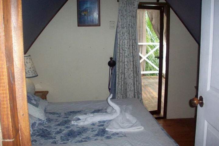 Room 5 of 22