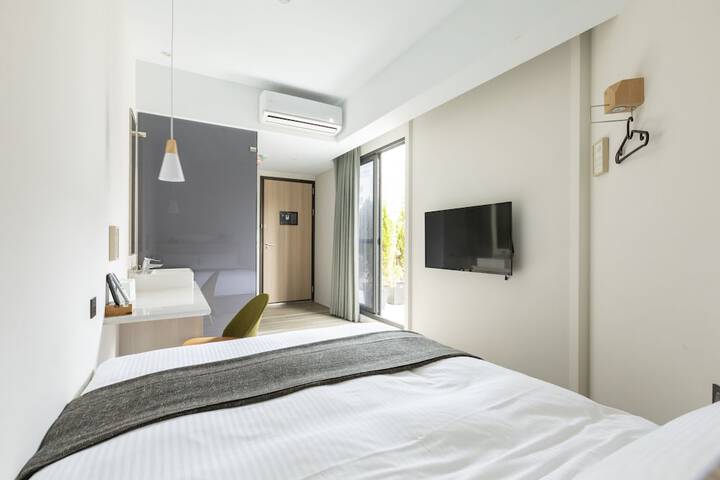 Room 21 of 66