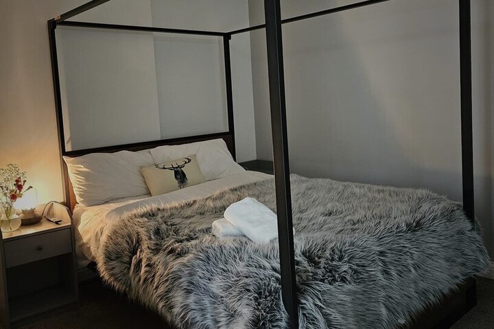 Room 7 of 79