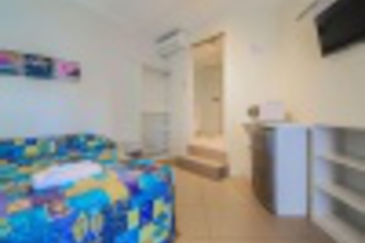Room 28 of 156