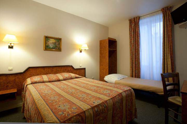 Room 16 of 27