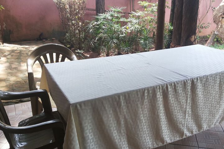 Dining 8 of 21