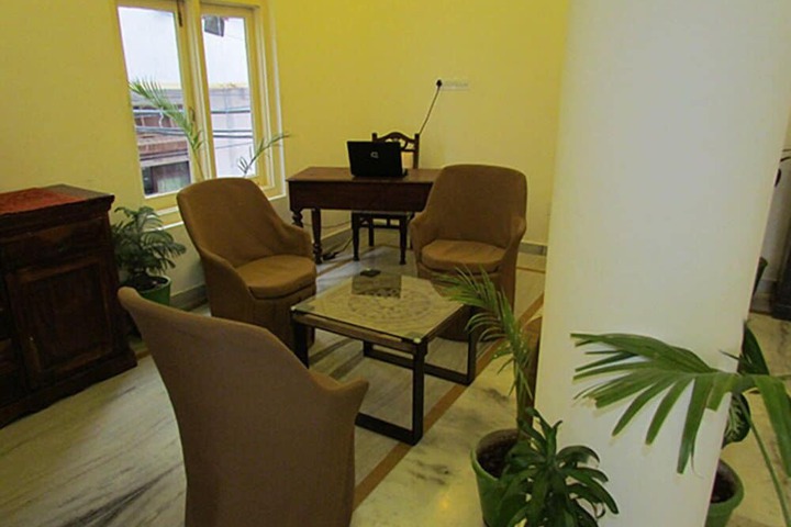 Entrance & Lobby